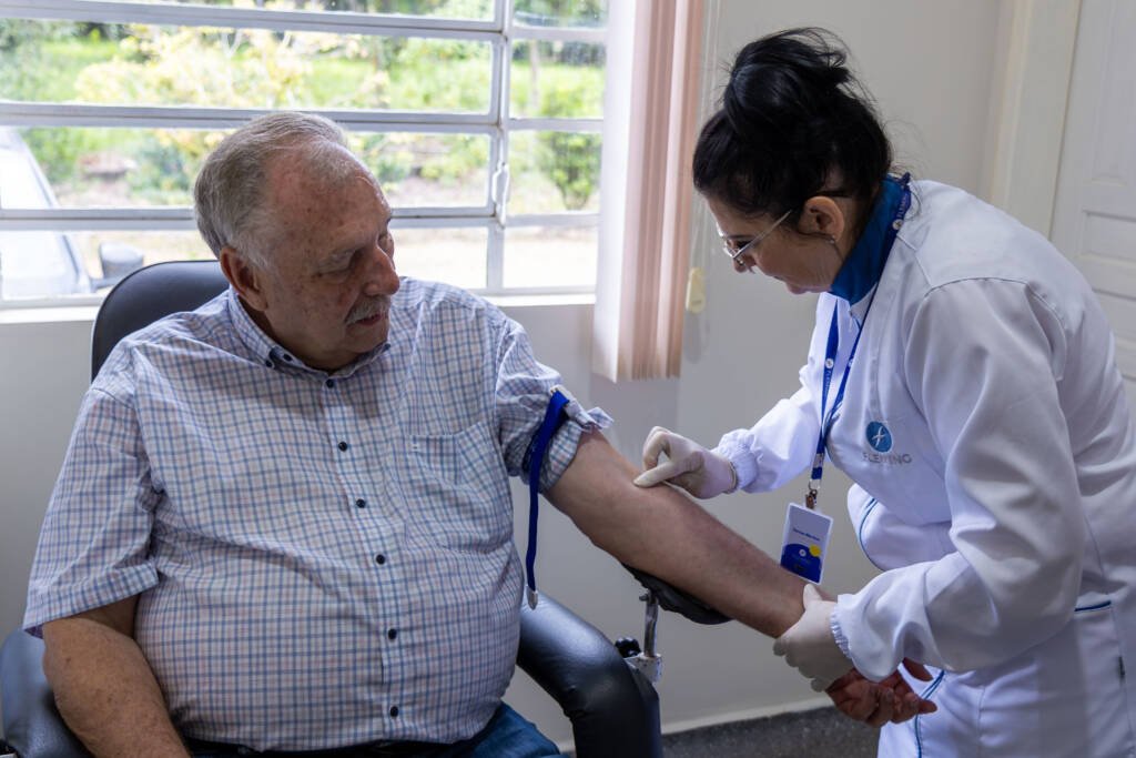 Coleta de sangue gratuita laboratório Fleming
